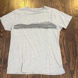 Vestige Men’s Wave Tee Soft Cotton Size Medium, Light Grey